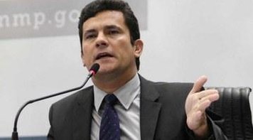 'Em uma democracia, juiz não transmite vídeo a apoiadores', diz Zanin sobre Moro