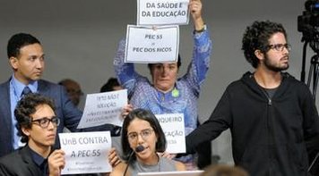 Senadores e movimentos sociais propõem substitutivo e emendas à PEC 55