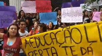 Estudantes protestam e Bolsonaro desiste de visita a faculdade Mackenzie em São Paulo