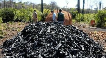 TRABALHO ESCRAVO: Nova decisão sobre 'lista suja' manda governo liberar cadastro