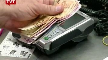 Política de juros altos do governo Temer continua travando a economia