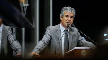 Senado fica parado até decisão do STF sobre Renan. PEC 55 deve atrasar