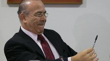 Eliseu Padilha defende acabar com a CLT como solução para a 'competitividade'