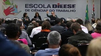 Crise não pode ser pretexto para flexibilização, afirma Dieese