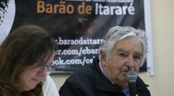'Os únicos derrotados são os que deixam de lutar', diz Mujica