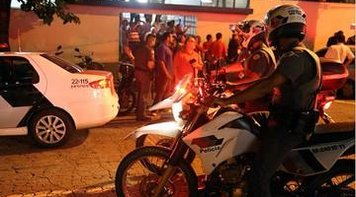 PM invade sindicato para 'averiguar' ato em defesa da democracia