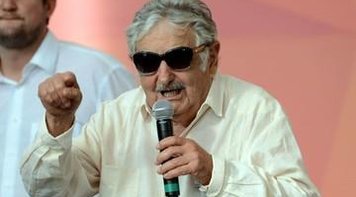 O que acontecer no Brasil terá consequências sobre a América Latina, diz Mujica