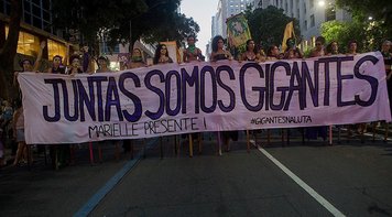 Mulheres ocupam as ruas neste 8 de Março para defender igualdade e denunciar ataques do governo Bolsonaro