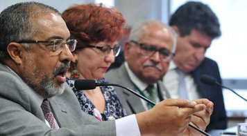 'Frente Ampla Brasil' percorrerá o país contra retrocessos sociais, diz Paim