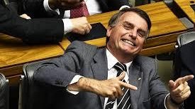 Técnicos do TSE apontam 17 indícios de irregularidade em prestação de contas de Bolsonaro