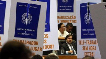 Reforma trabalhista entra em vigor com decisão judicial contra trabalhador