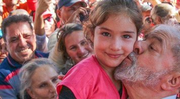 Lula rebate juiz e diz que instituto tem 26 anos de dedicação ao Brasil