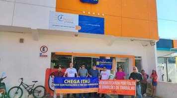 SEEB-AC realiza ato em defesa dos empregos e diretos dos bancários