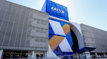 Caixa para embalar o Brasil ou embalada à privatização?