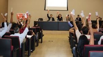 'Reforma' da Previdência: confira como votou cada deputado na CCJ