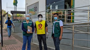 Visita às agências bancárias 