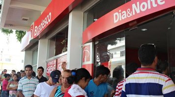 Emenda à Lei Municipal prevê interdição de agências bancárias de Rio Branco por causa de demora em filas