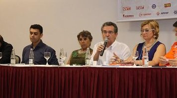 Entidades criam Comitê Nacional em Defesa das Empresas Públicas e convocam Dia de Luta