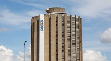 Dando sequência ao desmonte, Caixa pressiona os empregados a saírem no PDV