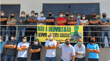 Ato em defesa do emprego público 