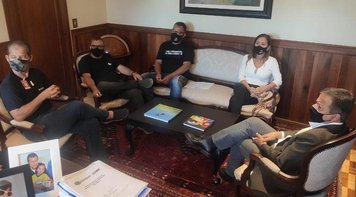 Diretores do SEEBCG-MS debatem segurança bancária com deputado Amarildo Cruz