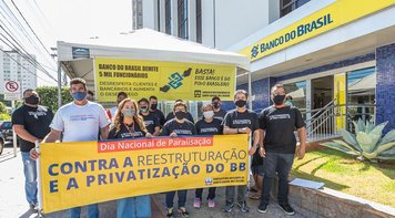 SEEBCG-MS realiza mais um ato contra a reestruturação do BB