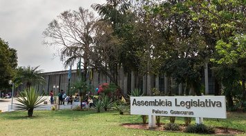Projeto proíbe representantes de entidades de usar a tribuna da Assembleia Legislativa