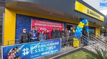 Bancários protestam em Campo Grande contra demora dos bancos em apresentar proposta salarial
