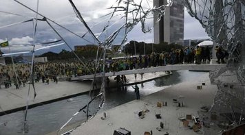 É necessário investigar e punir os terroristas, sem anistia, para garantir a democracia 