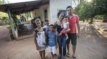 Pais reduziu extrema pobreza em 63% em 10 anos e manteve conquistas na crise, diz Ipea