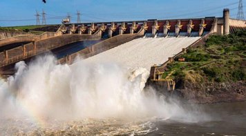 Venda da Eletrobras cria taxa extra na conta de luz por 30 anos