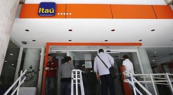 Lucro do Itaú Unibanco atinge R$ 23,35 bilhões em 2015