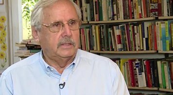 "Bancos oficiais são fundamentais para reduzir a agiotagem financeira no Brasil", diz Ladislau Dowbor