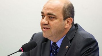 Lei da terceirização acaba com concurso público, diz procurador-geral do Trabalho