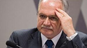 Fim da contribuição sindical obrigatória ameaça direitos constitucionais, diz Fachin