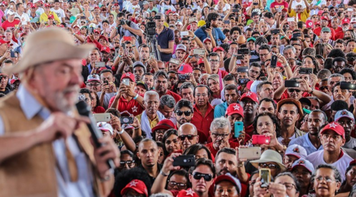 'Voltamos ao Mapa da Fome porque para este governo pobre não é gente', afirma Lula  