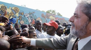 Para PT, apreensão de passaporte de Lula cria vexame internacional