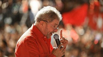 Em manifesto, Lula diz que ministros do STF reproduzem farsa da primeira instância