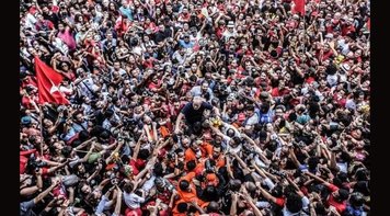 Leilão de fotos de Lula tem 2 mil participantes e arrecada R$ 623.900