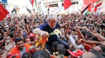 Indicação ao Nobel da Paz reativa vídeo que coloca Lula entre grandes líderes mundiais
