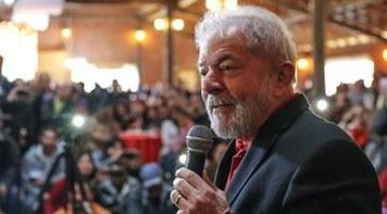 Lula: 'Tem gente que se elege para governar, e gente que se elege para destruir'