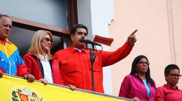 Políticos e lideranças mundiais manifestam apoio ao governo Maduro