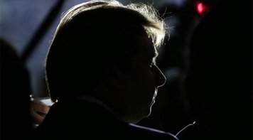 Base de Temer encolhe e seu destino está nas mãos de Rodrigo Maia