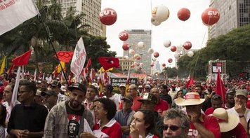 Mais uma vez, Câmara dos Deputados tenta calar manifestações populares de rua