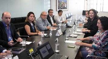 Mais uma vez sem ouvir trabalhadores e entidades, Caixa anuncia reestruturação