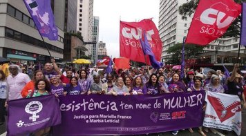 Contra Bolsonaro, por Marielle e pela vida, 8M reúne milhares de mulheres pelo Brasil