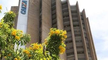 Em carta, Fenae pede fortalecimento da Caixa