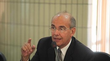 CFM diz a Bolsonaro que não há prova da eficácia da cloroquina contra coronavírus