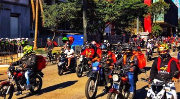 Brasil já tem quase um milhão de motoboys e maioria é informal, diz Dieese