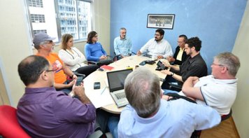 Movimento sindical reivindica insalubridades a avaliadores de penhor